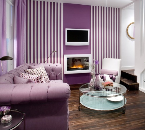Interior Desain Rumah Sederhana 1 Lantai cantik dengan warna ungu
