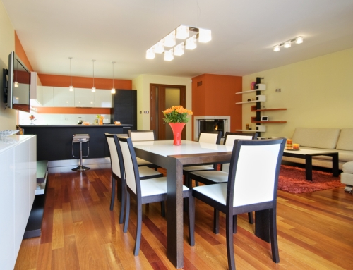 Ruang makan di rumah kecil minimalis - Shutterstock